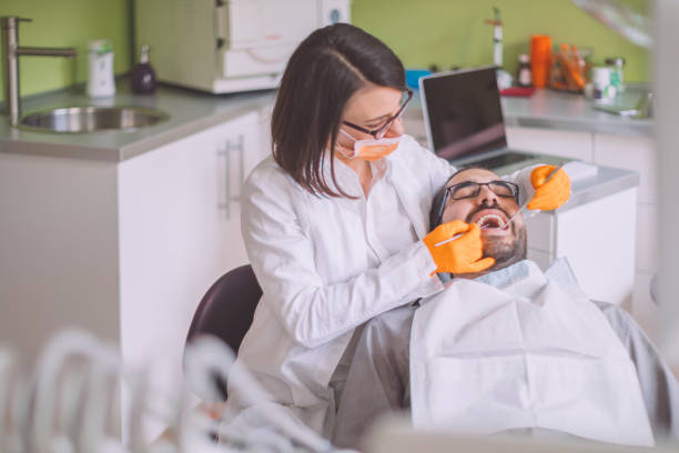 Best Holiday Emergency Dentist in Washburn, IL